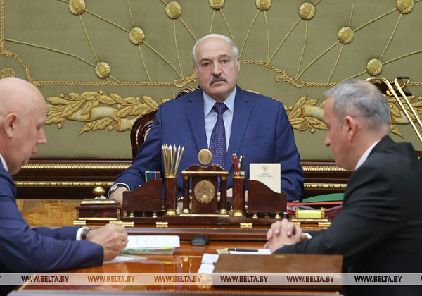 Lukashenko discusses alternative delivery schemes for Belarus’ exports