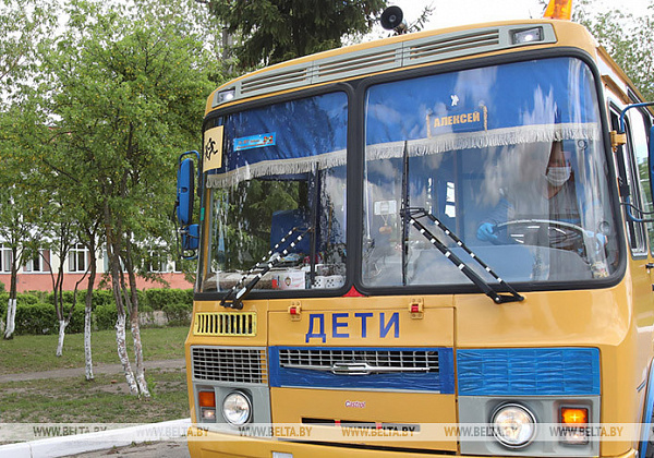 К новому учебному году в Гомельской области приобрели 11 школьных автобусов