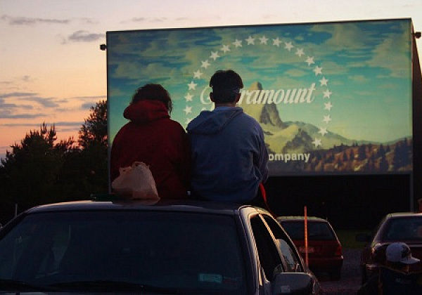 В Гомеле открывается кинотеатр под открытым небом