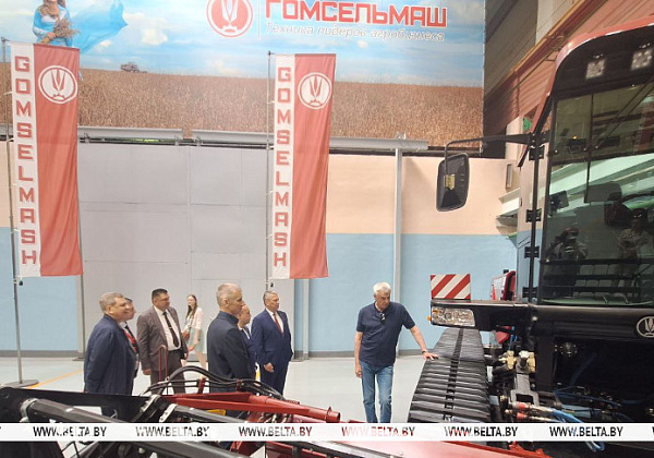 Delegation of Russia’s Magadan Oblast visits Belarus’ Gomselmash