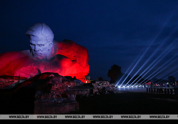 Lukashenko: Belarus remembers all heroes and victims of Great Patriotic War