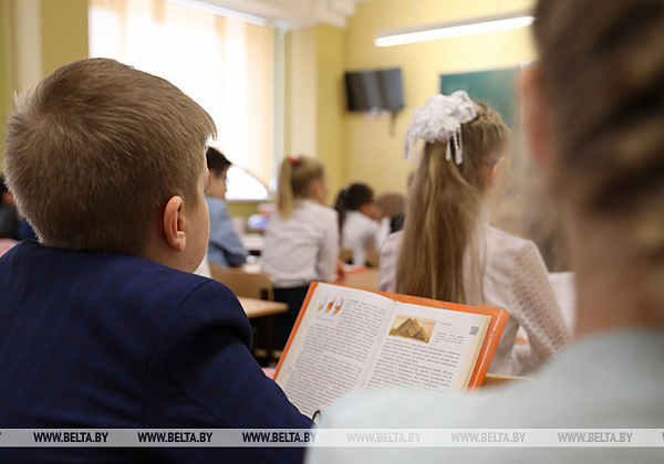 Лукашенко подписал обновленный Кодекс об образовании
