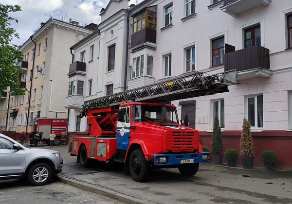 В Гомеле на пожаре квартиры работники МЧС спасли 94-летнюю пенсионерку